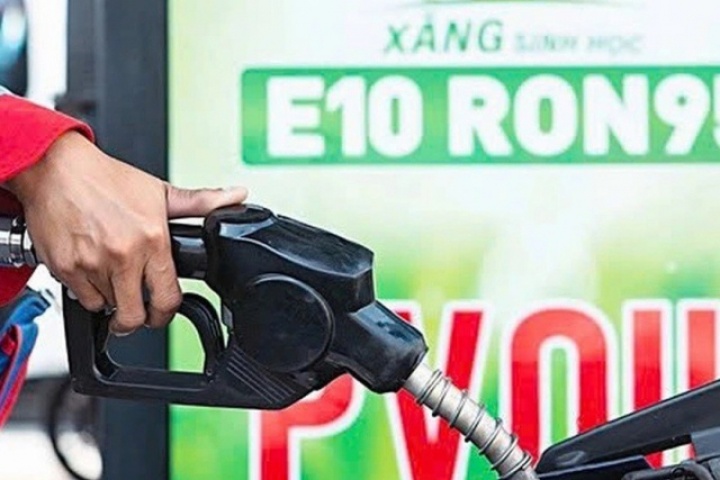 Từ 1/6, ngoài xăng E10, người đi ô tô, xe máy còn có thể mua loại xăng nào khác không?