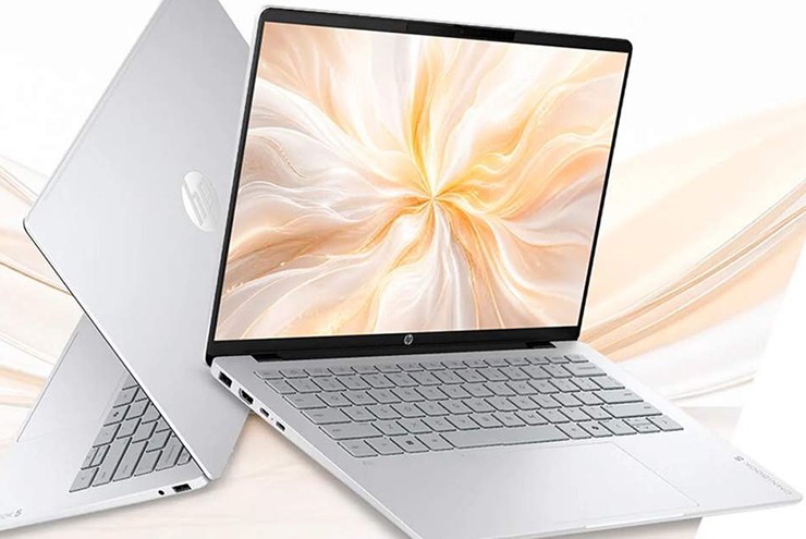 StarBook Plus là laptop OLED hiếm có trong tầm giá.