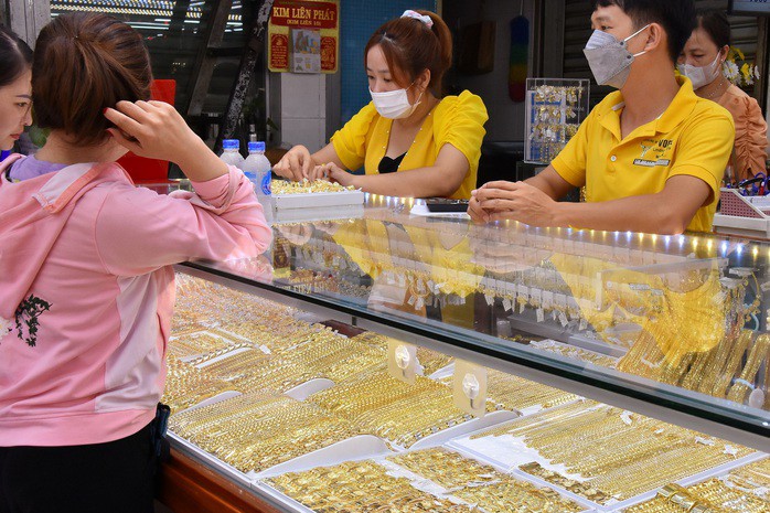 Giá vàng trong nước chững lại vào sáng nay