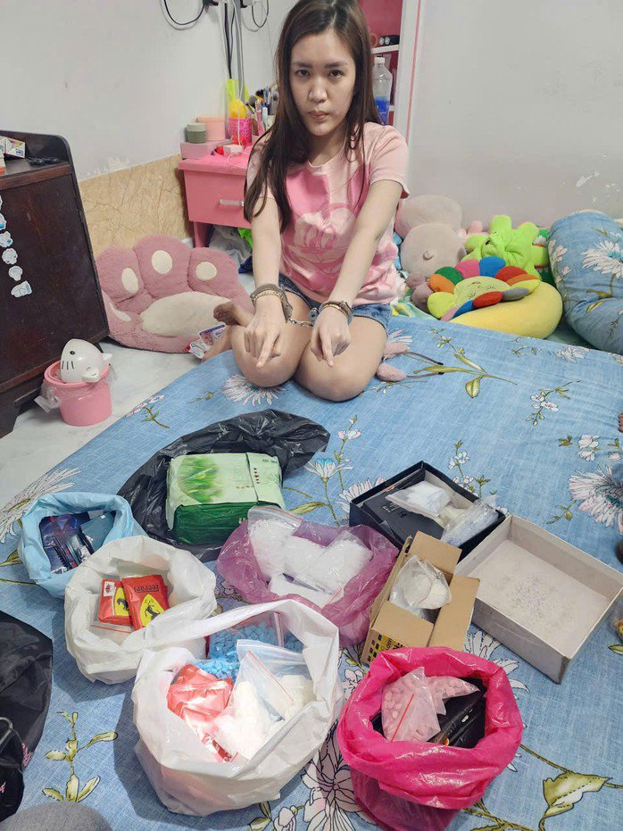 CLIP: Trinh sát Công an TPHCM rượt đuổi đường dây ma tuý như phim hành động - 2