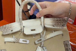 Một người chi hơn 11 tỷ đồng mua túi Hermes của bà Trương Mỹ Lan