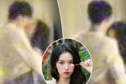 Châu Dã hot top 1 Weibo vì lộ video ôm hôn bạn trai