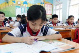 Toàn điểm 9, 10 vẫn 'trượt' danh hiệu xuất sắc vì một môn năng khiếu