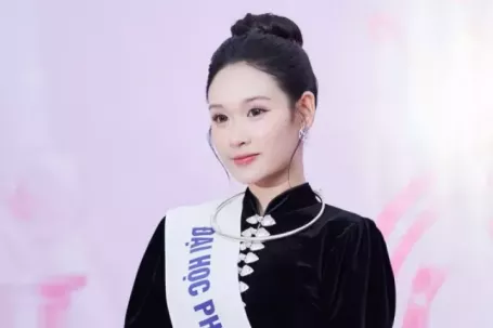 Nữ sinh Phenikaa diện đồ dân tộc Thái, nhan sắc gây chú ý tại Ngày hội tuyển sinh Hoa hậu Việt Nam 2026