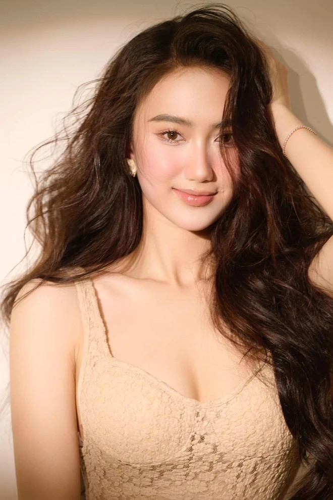 Người đẹp Lê Trần Thanh Tâm được ví như Phạm Băng Băng, Lưu Diệc Phi bản Việt