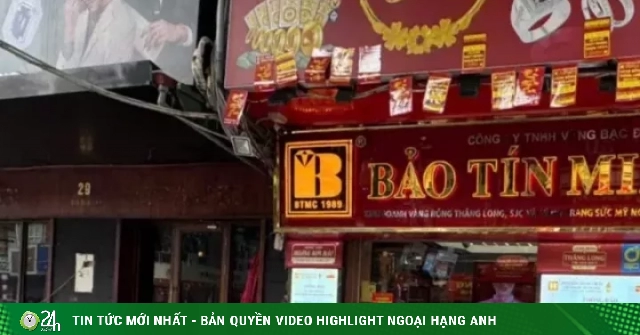 Cảnh tượng lạ trên 'phố vàng' Hà Nội