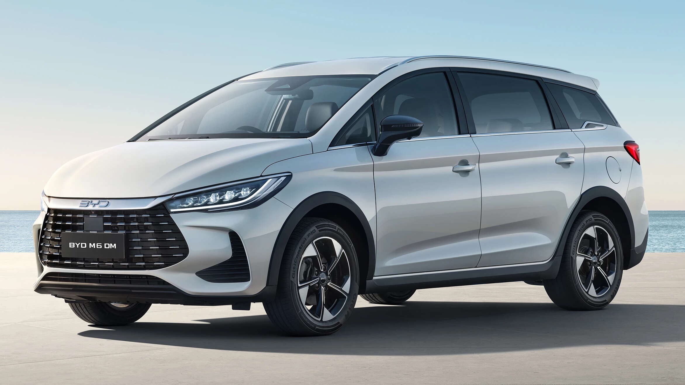 BYD M6 DM được trang bị hệ truyền động plug-in hybrid Dual Mode (DM) thế hệ mới nhất.