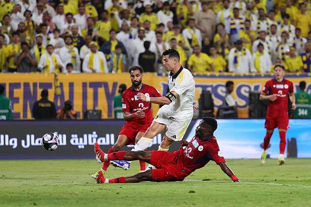 Và anh có khoảnh khắc chớp thời cơ đúng lúc ở phút 81 để ghi cú đúp, đưa Al Nassr dẫn 4-1, trùng khớp với tuổi 41 của anh