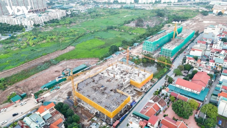 Dự án nhà ở xã hội Thượng Thanh (phường Bồ Đề) đang xây dựng.