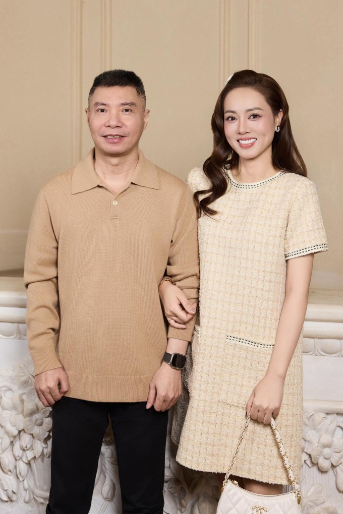 Vợ Công Lý phủ nhận có đại gia 'bao nuôi' - 1