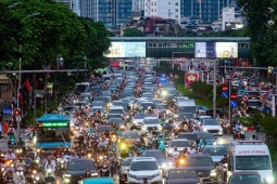 Hiện trạng tuyến đường dự kiến phân làn đảo chiều ở Hà Nội