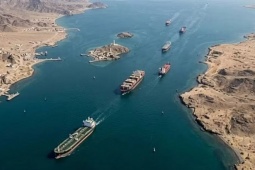 Iran siết phong toả eo biển Hormuz, 20.000 thuỷ thủ rơi vào thế 'tiến thoái lưỡng nan'