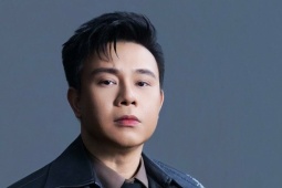 Đông Hùng: 'Tôi không còn đi hát vì cơm áo gạo tiền'