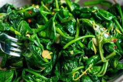 Loại rau nhiều sắt hơn thịt bò, là "vũ khí" ngừa ung thư, chế biến nhiều món ngon
