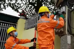 Đề xuất áp dụng giá điện mới giờ cao điểm, thấp điểm trong tháng 6