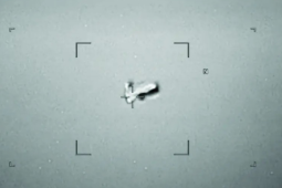 Hồ sơ mật hé lộ vụ 13 chiến đấu cơ từng truy đuổi UFO
