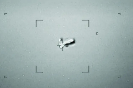 Hồ sơ mật hé lộ vụ 13 chiến đấu cơ từng truy đuổi UFO