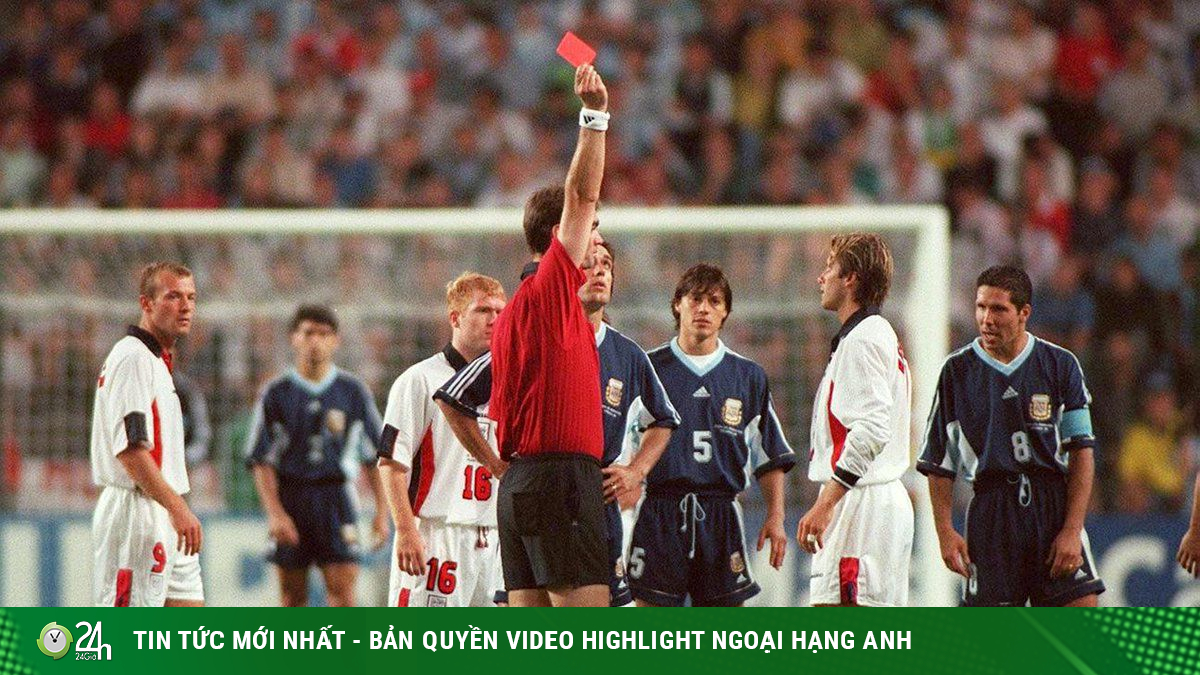 Kinh điển World Cup: Beckham mắc bẫy Simeone & màn sụp đổ của thần tượng