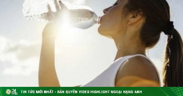 Nắng nóng kéo dài: Uống nước thế nào để tránh sốc nhiệt?