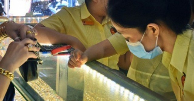 Giá vàng hôm nay 23-5: Bất ngờ đảo chiều giảm mạnh