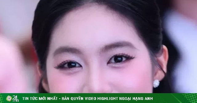 Á hậu Châu Anh: 'Tôi phù hợp với hình ảnh giảng viên'