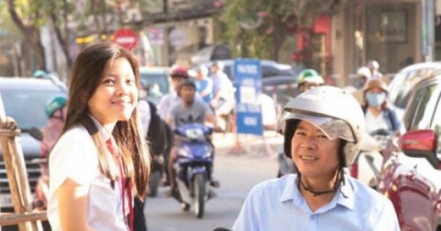 Thí sinh Đà Nẵng căng thẳng bước vào kỳ thi lớp 10, có em chỉ ngủ 1 - 2 tiếng