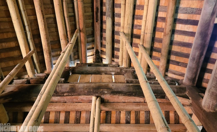 Đình cổ chờ sập ở Thanh Hóa, dân làng dùng tre luồng chống đỡ - 7