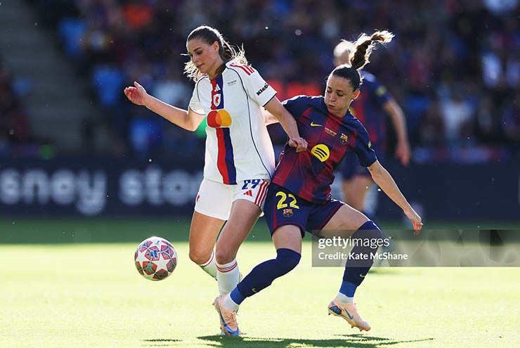 Video bóng đá nữ Barcelona - Lyon: Điên rồ hiệp 2, đăng quang ngoạn mục (CK Cúp C1 nữ)