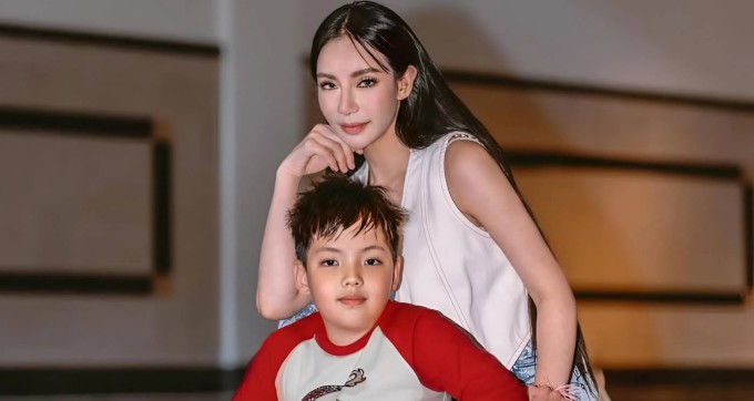 Kim Lim và con trai Kayden. Ảnh: Instagram/Kim Lim