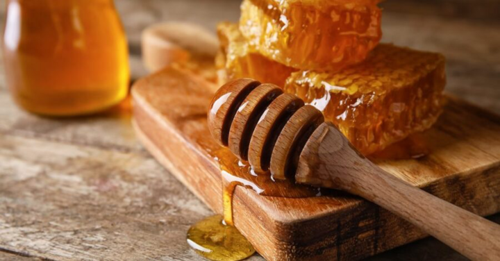 Mật ong được bảo quản tốt có thể không bao giờ hỏng. (Ảnh: iStock)