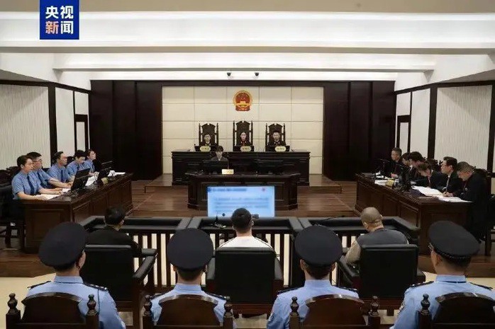Từ ngày 19 đến ngày 22-5, Tòa án Nhân dân Trung cấp TP Tuyền Châu mở phiên tòa sơ thẩm công khai xét xử vụ án liên quan đến gia tộc họ Ngụy. Ảnh: CCTV