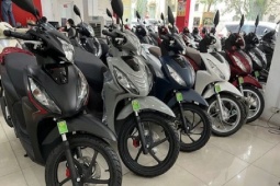 Giá xe máy tiếp tục giảm mạnh