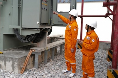 Đề xuất áp khung giờ điện cao điểm 17h30-22h30 ngay tháng 6