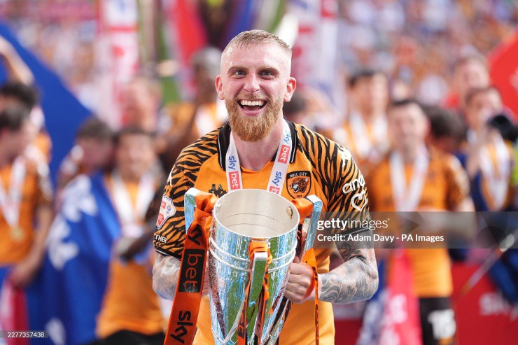 "Bàn thắng 200 triệu bảng"&nbsp;đến chỉ 4 ngày sau khi McBurnie&nbsp;bị loại khỏi danh sách&nbsp;ĐT Scotland dự World Cup 2026. Theo BBC,&nbsp;quyết định này&nbsp;khiến ban huấn luyện ĐT Scotland&nbsp;hứng chịu vô số chỉ trích