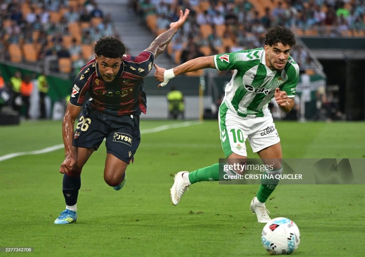 Thua Betis, Levante vẫn trụ hạng nhờ hiệu số phụ