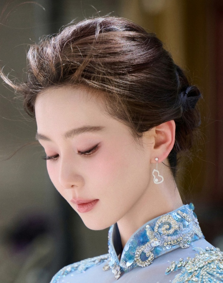 Lưu Thi Thi được khen dịu dàng trong nắng Hà Nội - 4