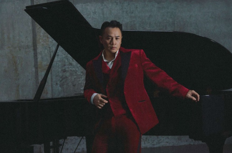 Hình ảnh Binz trong album "Gặp lại". (Ảnh: NVCC)