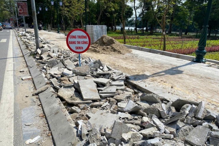 Việc đục phá khiến nhiều người cho là lãng phí