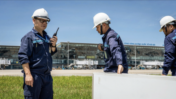 Nhiệt độ bề mặt sân bay chạm mức kỷ lục 71 độ C - 7