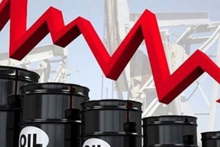 Giá dầu hôm nay 25/5: Đồng loạt giảm mạnh, xuống dưới 100 USD/thùng