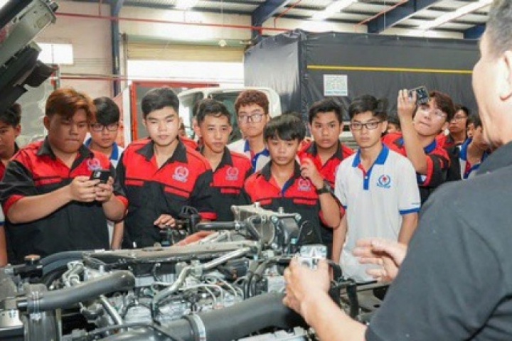 Nhiều ngành học mà AI không thể thay thế