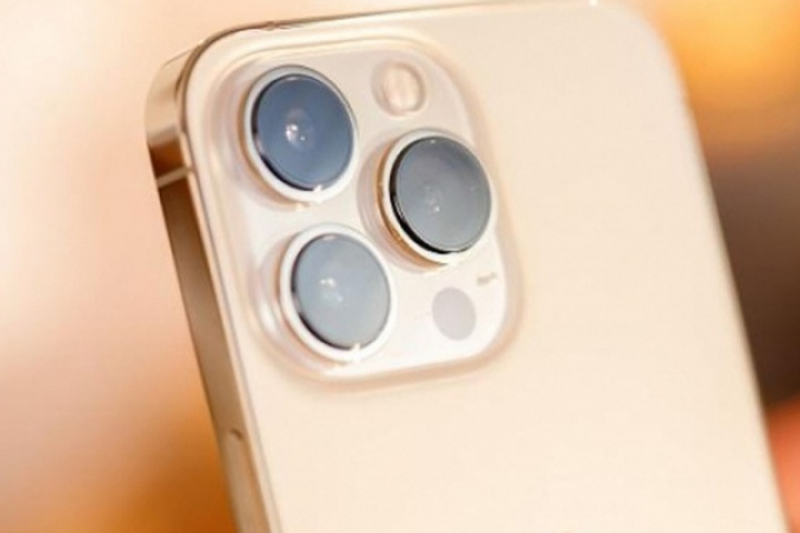 Giá iPhone 13 Pro cũ rẻ nhất Việt Nam 9,5 triệu đồng, sở hữu màn 120Hz, xịn ngang iPhone 17 Pro