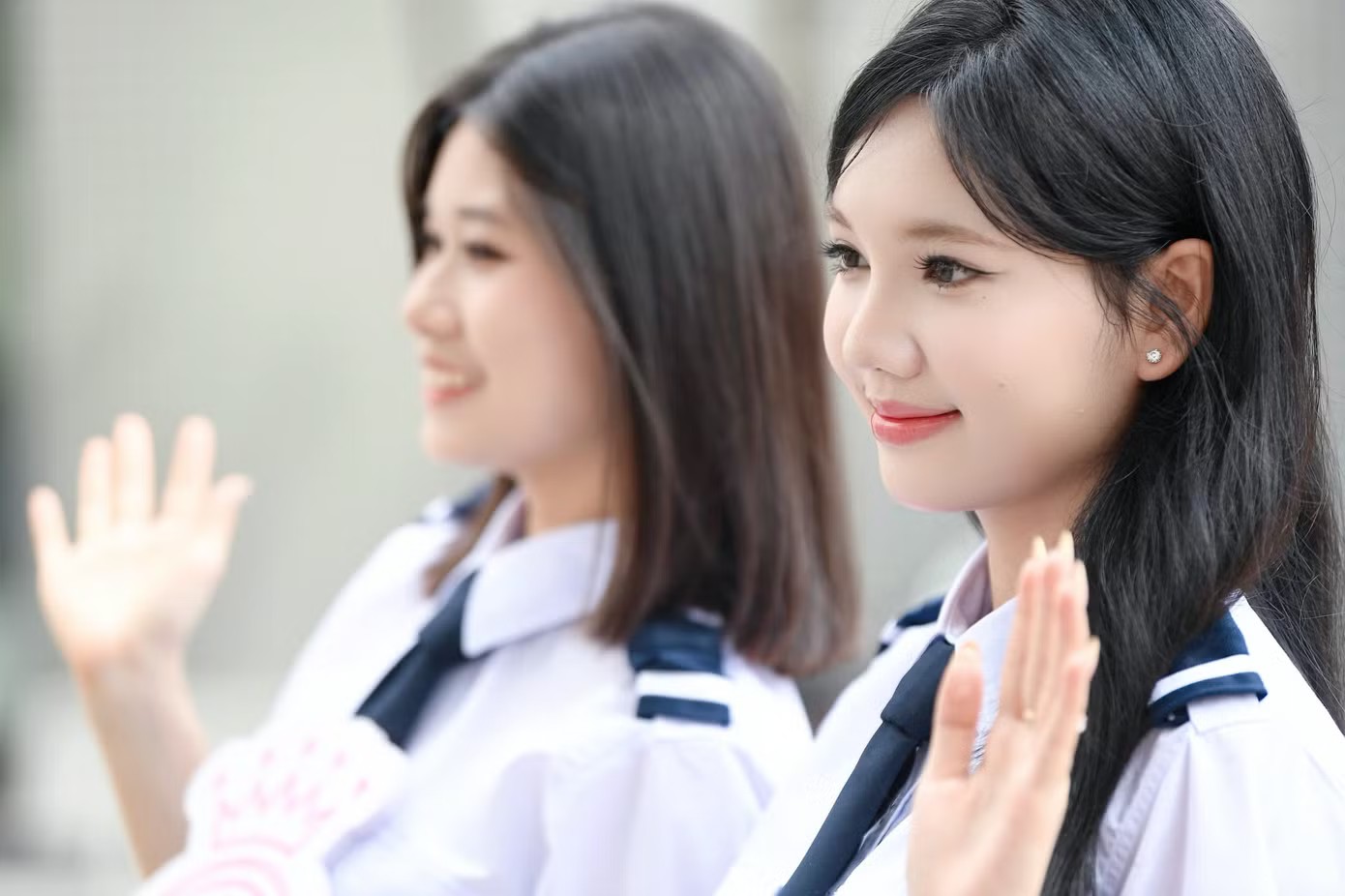 Tới tham dự sự kiện, nhiều thí sinh chia sẻ cảm xúc bỡ ngỡ, hồi hộp. Tuy nhiên với môi trường được đào tạo về tác phong chuyên nghiệp, họ nhanh chóng hòa nhập với không khí chương trình và thể hiện bản thân trước ống kính máy quay.