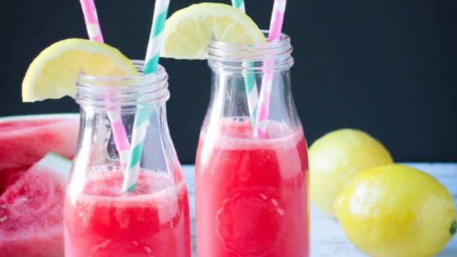 Ly nước này không chỉ giúp bù điện giải nhanh chóng mà còn mang lại cảm giác tỉnh táo, đánh tan cơn khát mùa hè.