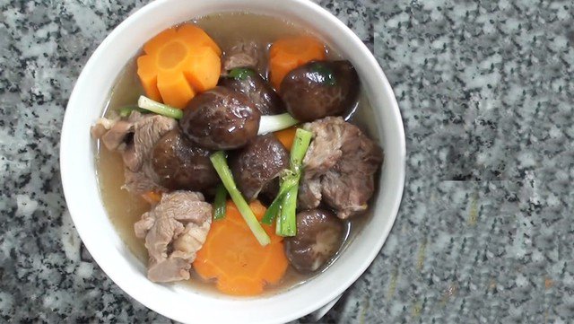 Món bò hầm nấm cũng là một món ăn giàu dinh dưỡng để bạn trổ tài.