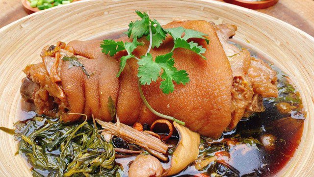Đây không chỉ là món ăn bồi bổ cho người bệnh mà còn có thể cho vào thực đơn gia đình mình giúp bổ sung dinh dưỡng hơn.