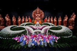 Những khoảnh khắc thiêng liêng mùa Phật đản trên núi Bà Đen, Tây Ninh