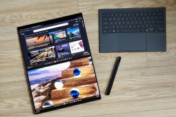 Laptop hai màn hình Asus Zenbook Duo (2026) có nâng cấp lớn, giá gần 90 triệu đồng