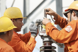 Giá điện giờ cao điểm đắt gần gấp 3 lần, khung giờ điện mới khác trước thế nào?