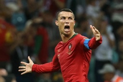 Khoảnh khắc kinh điển World Cup: Ronaldo ghi hat-trick siêu đẳng vào lưới Tây Ban Nha